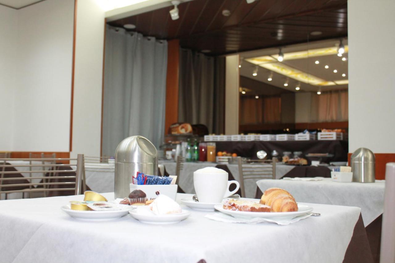 Augustus Otel Ottaviano Dış mekan fotoğraf